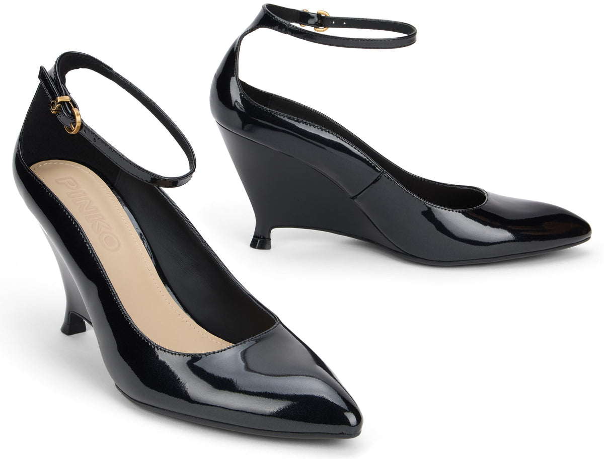 Low-cut with wedge RTW