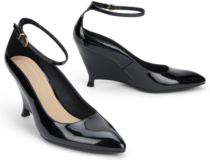 Low-cut with wedge RTW