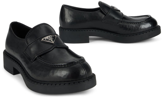 Slip-on shoes in leather SHOES