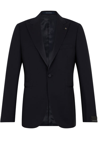 Complete with jacket and pants made of virgin wool RTW