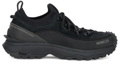 Sport shoes with high sole SHOES