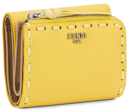 Wallet with contrasting details ACC