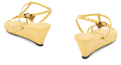 Wedge sandals in varnish SHOES