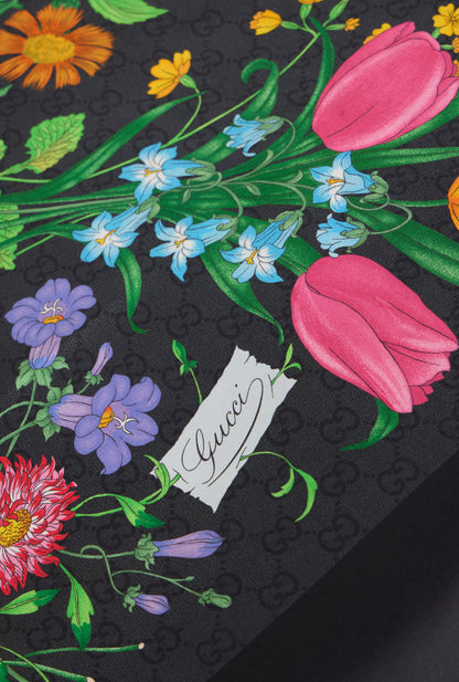 Gucci Silk twill square with print