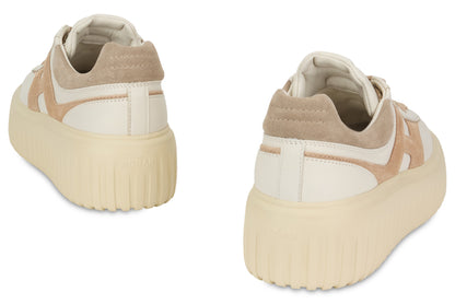 Sport shoes with high sole SHOES