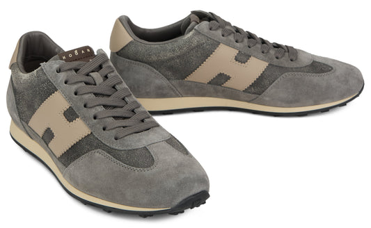 Sports shoe with details SHOES
