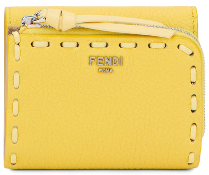 Wallet with contrasting details ACC