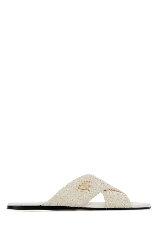 SLIPPERS SLIPPERS