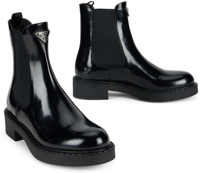 Chelsea boots in leather SHOES