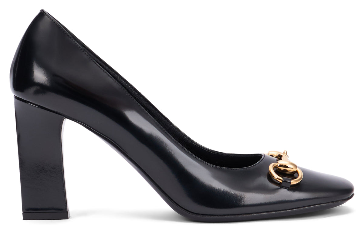 Low-cut in black leather RTW