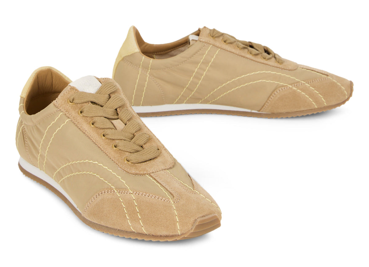 Sneakers with contrasting sole SHOES