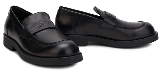 Casual loafers with distinctive details RTW