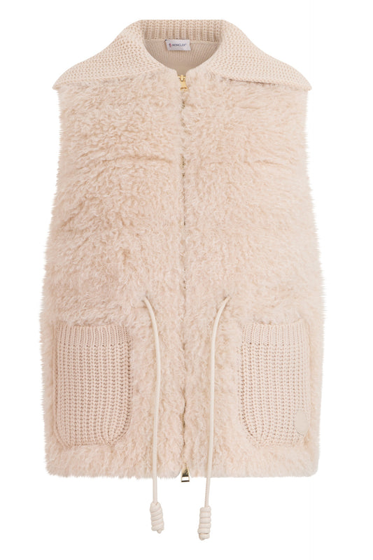 Soft sleeveless vest RTW