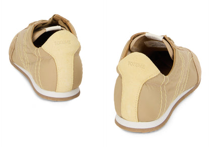 Sneakers with contrasting sole SHOES