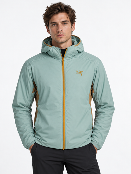 Arc'teryx AI着用イメージ（架空の成人男性モデル・コーディネート例）