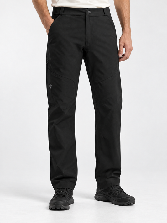 Arc'teryx AI着用イメージ（架空の成人男性モデル・コーディネート例）
