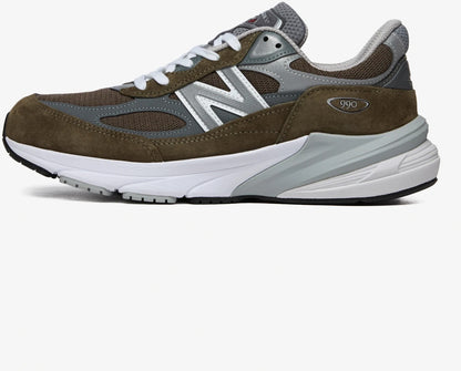 New Balance Sneakers